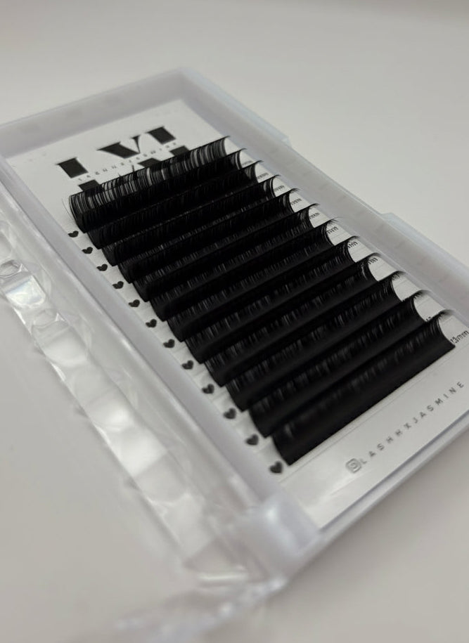 .03 Luxury Trays