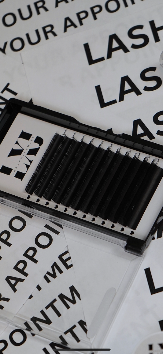.03 Luxury Trays